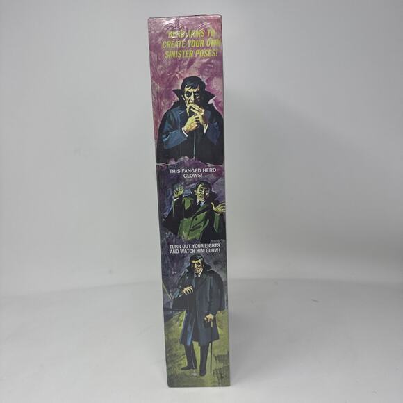 MPC BARNABAS the Vampire from DARK SHADOWS GLOW IN THE DARK MODEL KIT #757 New - Picture 2 of 6